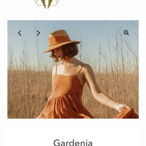 Beautiful Freya brand Gardenia hat in Butterscotch, with oversized Honey band.